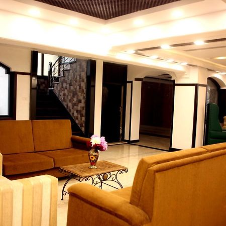 Hotel New Park At Dal Lake Srīnagar المظهر الخارجي الصورة
