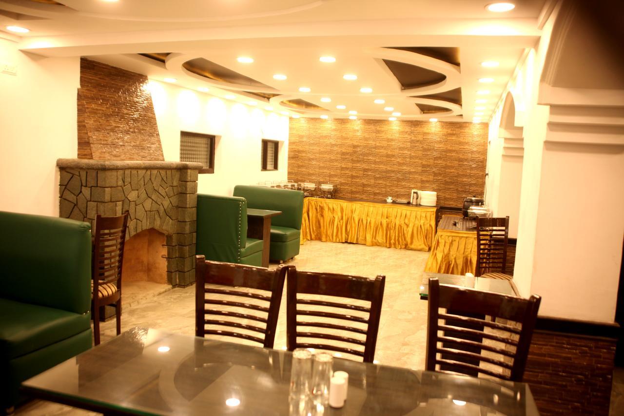 Hotel New Park At Dal Lake Srīnagar المظهر الخارجي الصورة